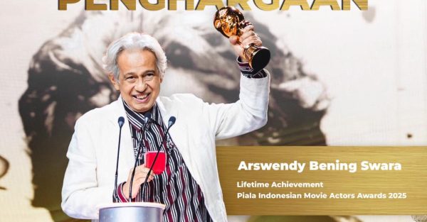 Selamat Atas Penghargaan Lifetime Achievement IMAA 2025 yang Diraih oleh Arswendy Bening Swara Selamat Atas Penghargaan Lifetime Achievement IMAA 2025 yang Diraih oleh Arswendy Bening Swara